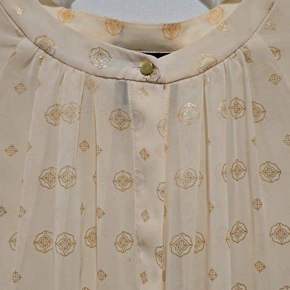 Liz Claiborne Career Sheer Blouse - Picture 2 of 5